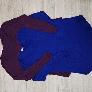 2 Kut from the Kloth Long Sleeve Top One Pocket Henley Blue Maroon Medium Shirts